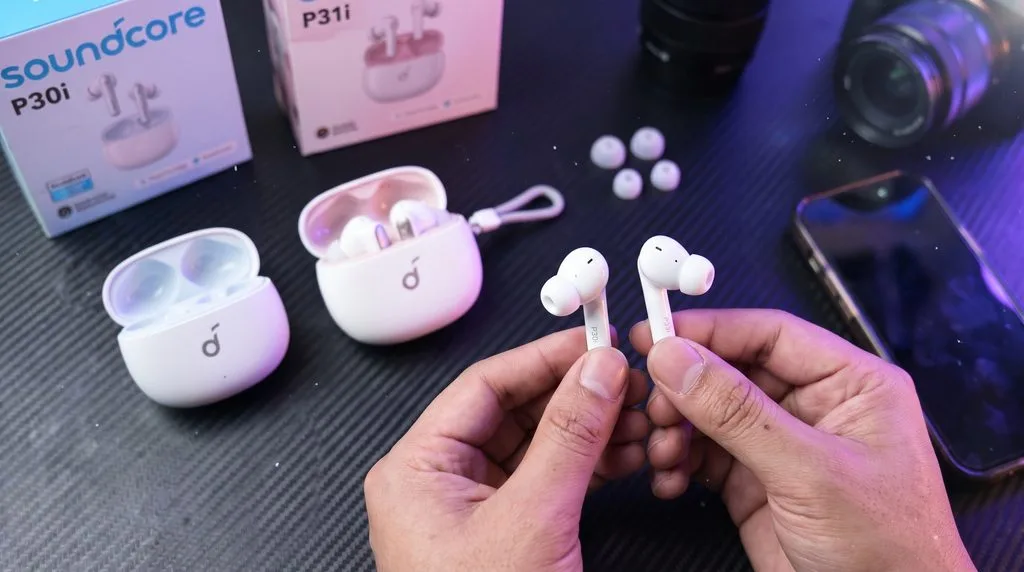 Picky Audio comparing the Soundcore P30i and upgraded P31i earbuds side-by-side